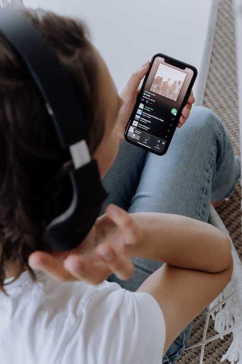 Playlist Gen-Z Berdasarkan Spotify yang Lagi Hits Saat Ini