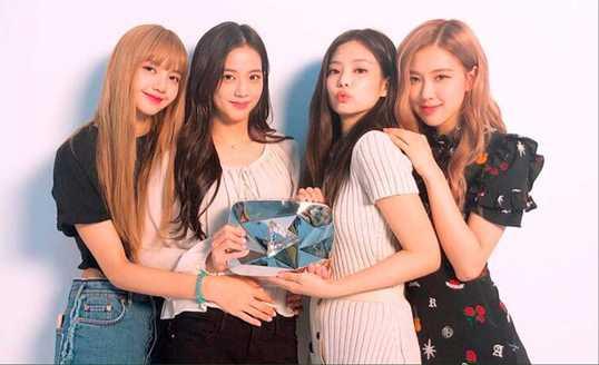 BLACKPINK Setujui Kontrak Non-Eksklusif Bareng YG Entertainment